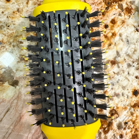 Drybar The Double Shot Oval Blow-Dryer Brush - Picture 3 of 6